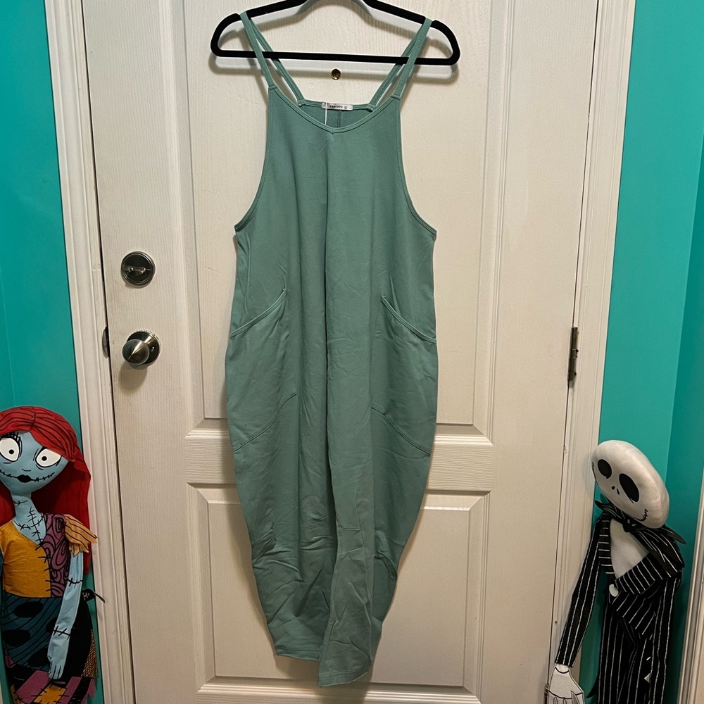 Romper - Picture 2 of 5